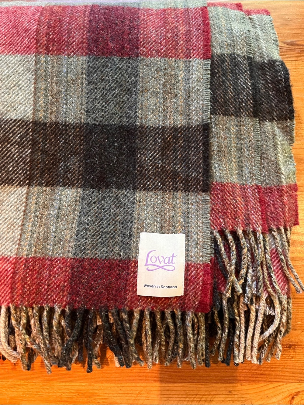 Woven blanket in Gray and Burgundy